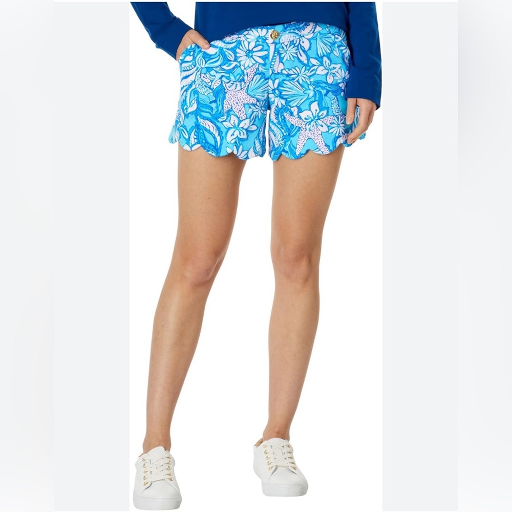 Lilly Pulitzer Blue & White Floral Scallop Hem Athletic Shorts